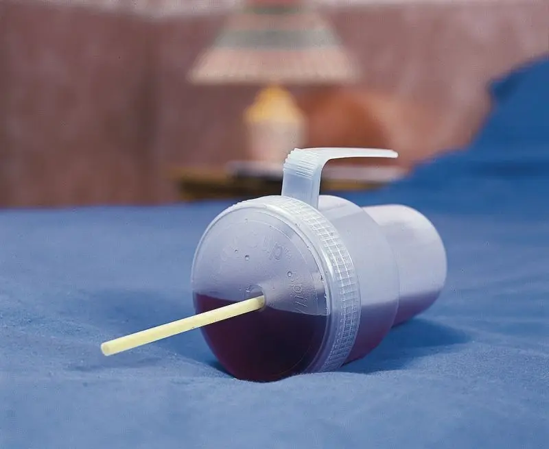 AD099162_2_Kennedy beker liggend.webp