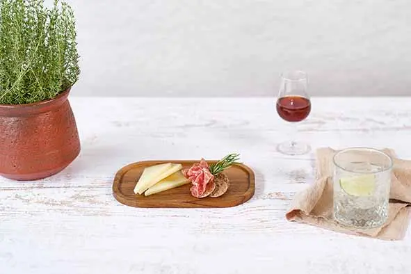 4440001 acacia serveerplank sfeer.webp