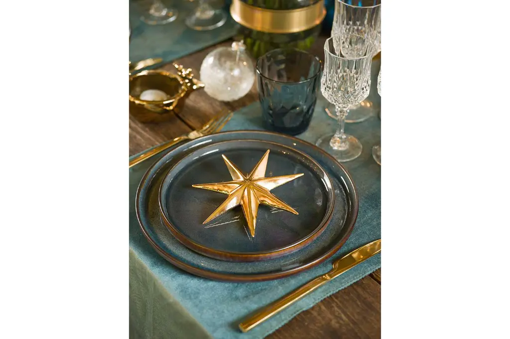 3948209 quintana green sfeer 2.webp