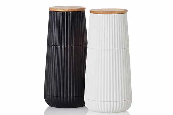 Scape set peper- en zoutmolen zwart/wit D5,8xH12,3cm 
